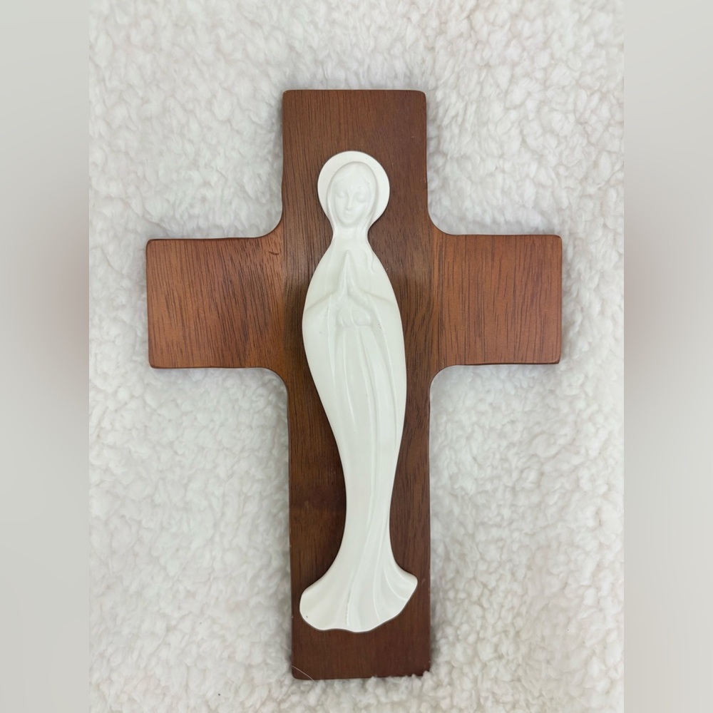 VTG Enesco Japan Virgin Mary Figurine On Wood Cross Religious EUC
